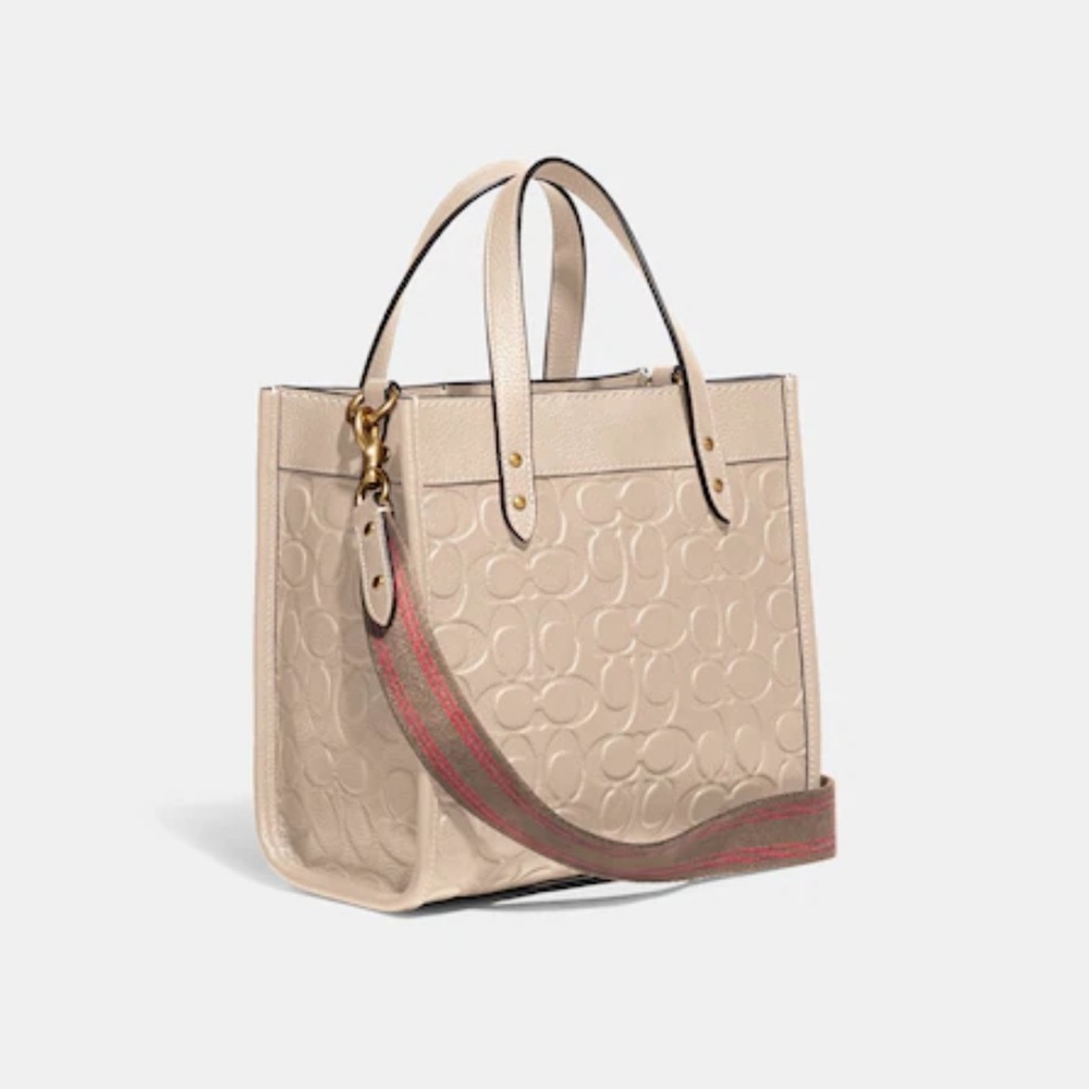 Field Tote 22 In Signature Leather